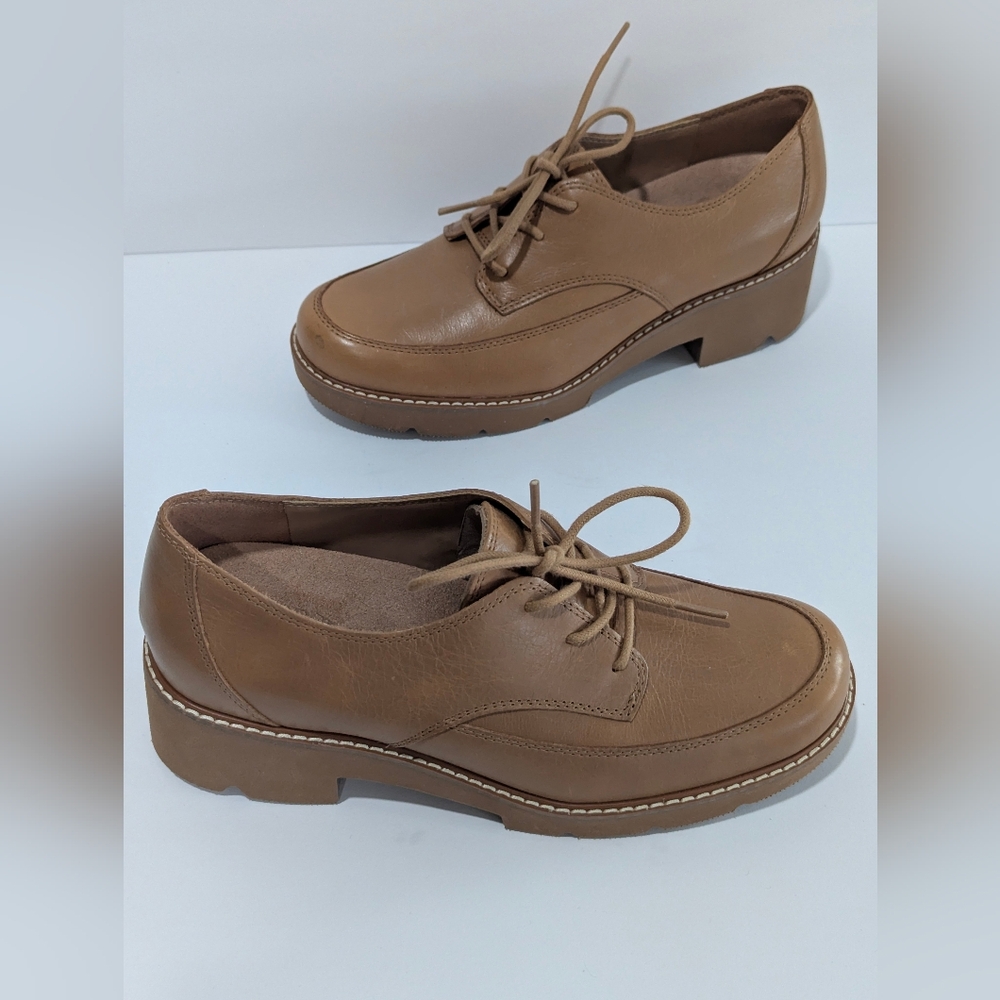 New Naturalizer Brown Leather Women's Loafer Shoes Size 7.5W